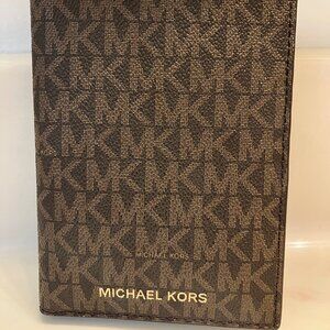 NWOT Michael Kors Brown Billfold/Wallet